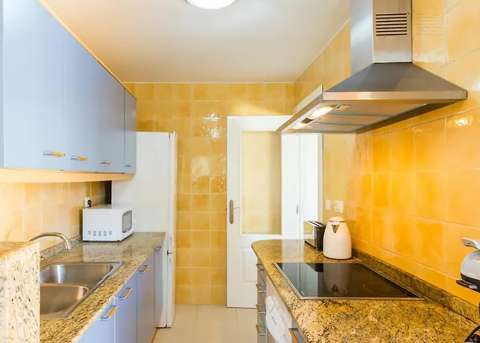 Coastal Living Fully Equipped 200m From The