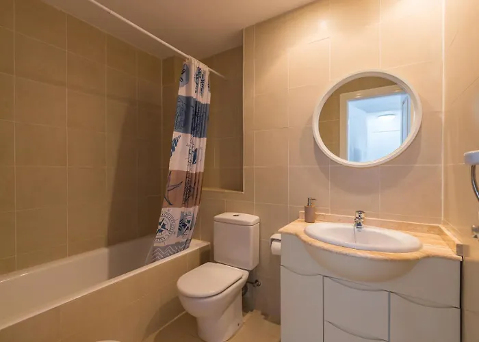 Coastal Living Fully Equipped 200m From The *