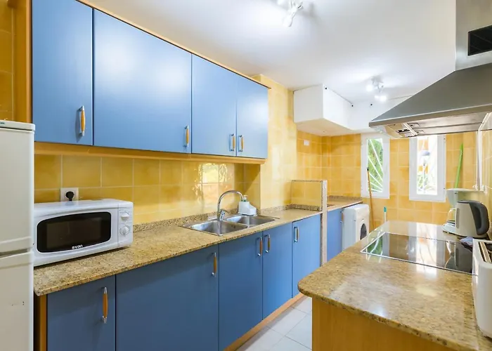 Coastal Living Fully Equipped 200m From The Apartment