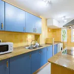 Coastal Living Fully Equipped 200m From The Lägenhet